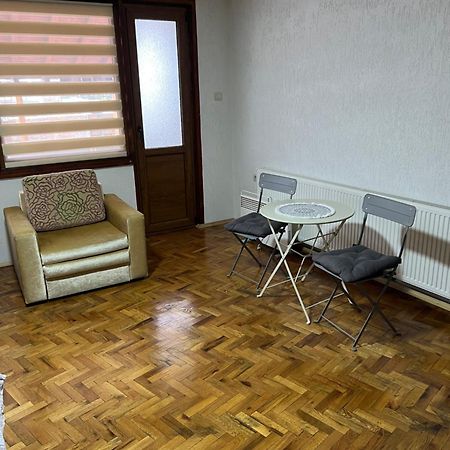 White Guest House 2 Karlowo Exterior foto