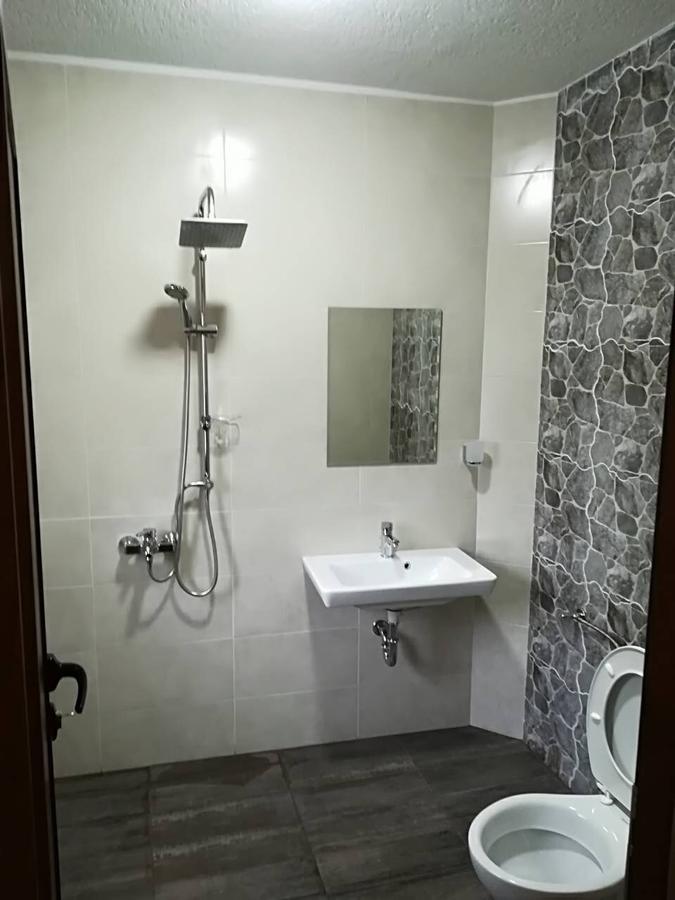 White Guest House 2 Karlowo Exterior foto