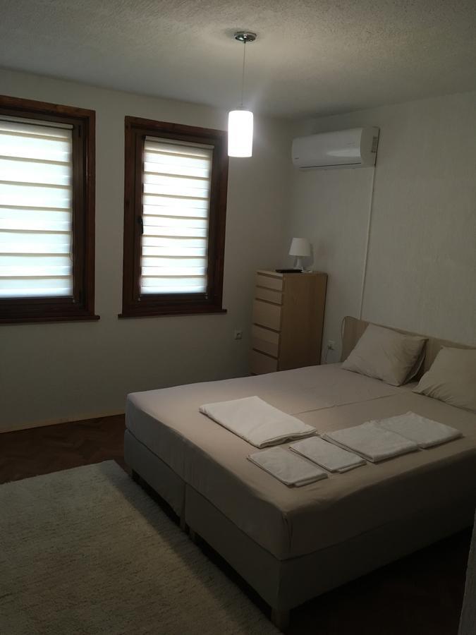 White Guest House 2 Karlowo Exterior foto